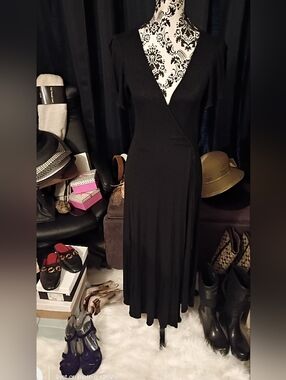 Classic Black Wrap-Style Maxi Dress - Elegant Everyday Wear